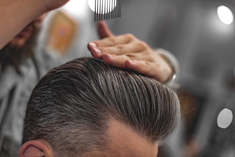 Cheveux gris